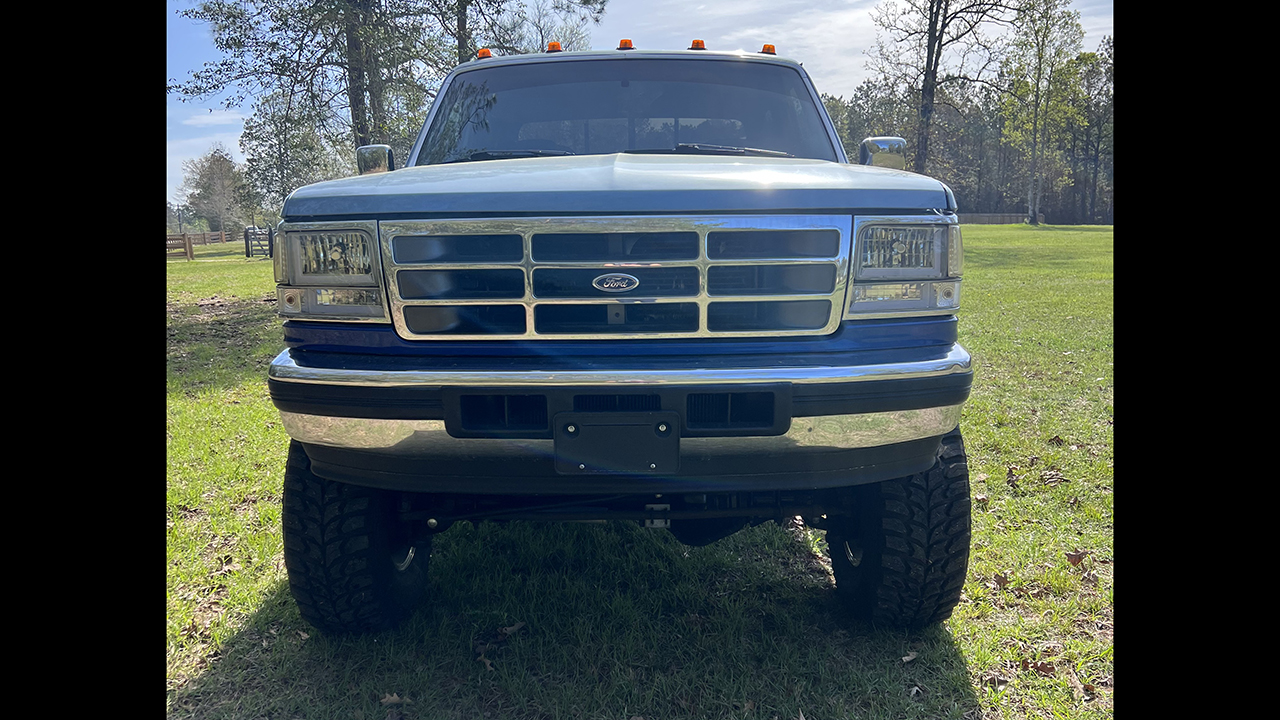2nd Image of a 1997 FORD F350