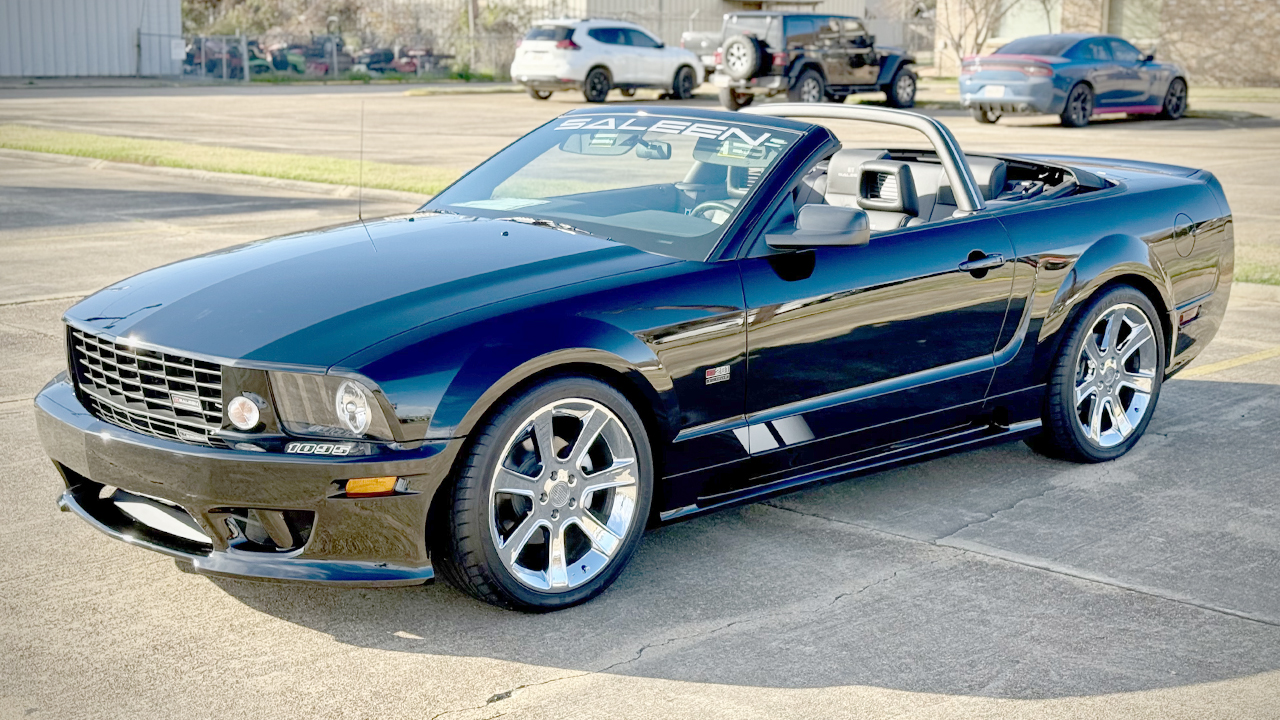 1st Image of a 2006 FORD MUSTANG GT SALEEN
