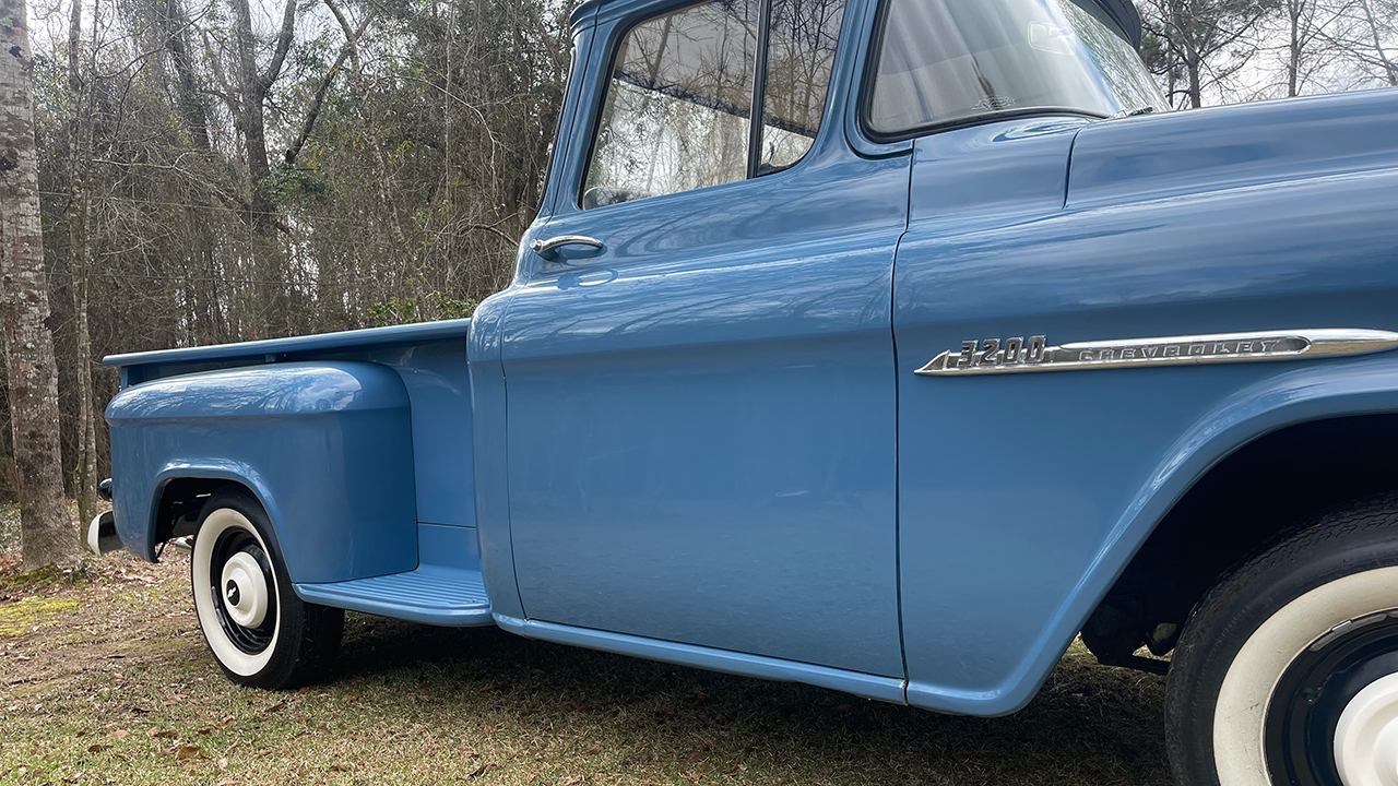 13th Image of a 1955 CHEVROLET 3200