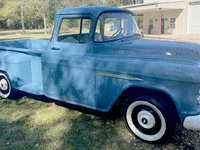 Image 1 of 32 of a 1955 CHEVROLET 3200
