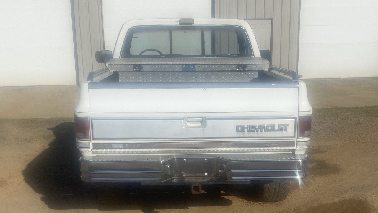 5th Image of a 1985 CHEVROLET C10