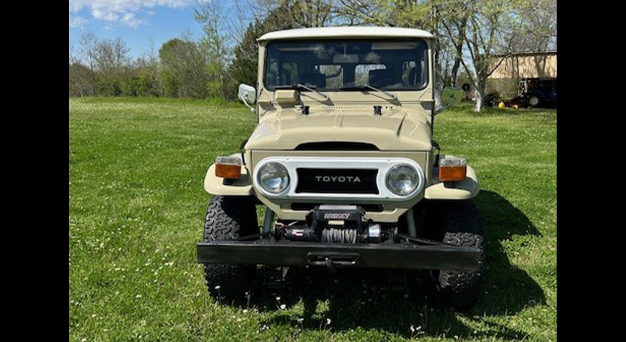 2nd Image of a 1976 TOYOTA LAND CRUISER