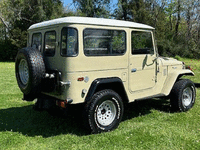 Image 2 of 8 of a 1976 TOYOTA LAND CRUISER