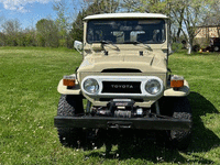 Image 3 of 8 of a 1976 TOYOTA LAND CRUISER