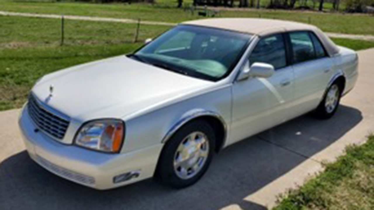 0th Image of a 2002 CADILLAC DEVILLE