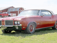 Image 1 of 10 of a 1972 OLDSMOBILE CUTLASS