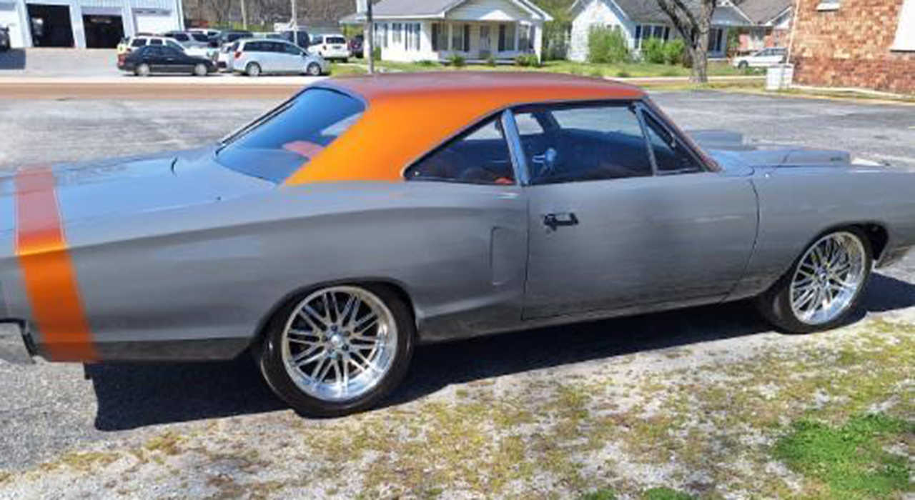 3rd Image of a 1970 DODGE SUPER BEE