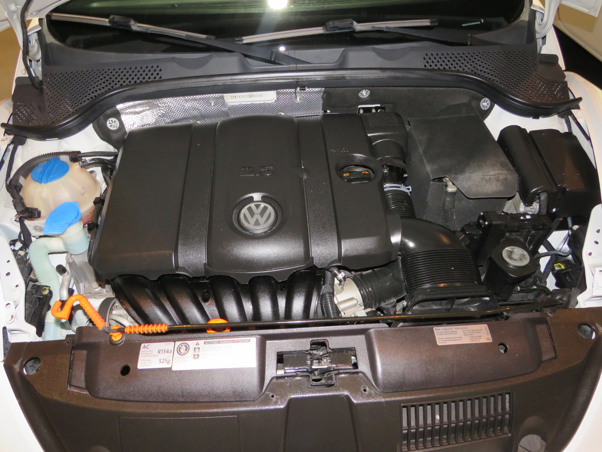 11th Image of a 2012 VOLKSWAGEN BEETLE