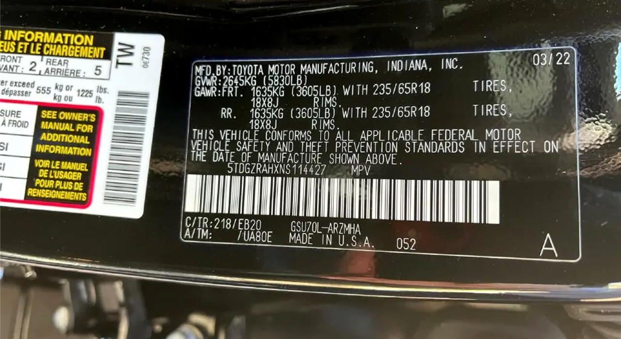 27th Image of a 2022 TOYOTA HIGHLANDER XLE