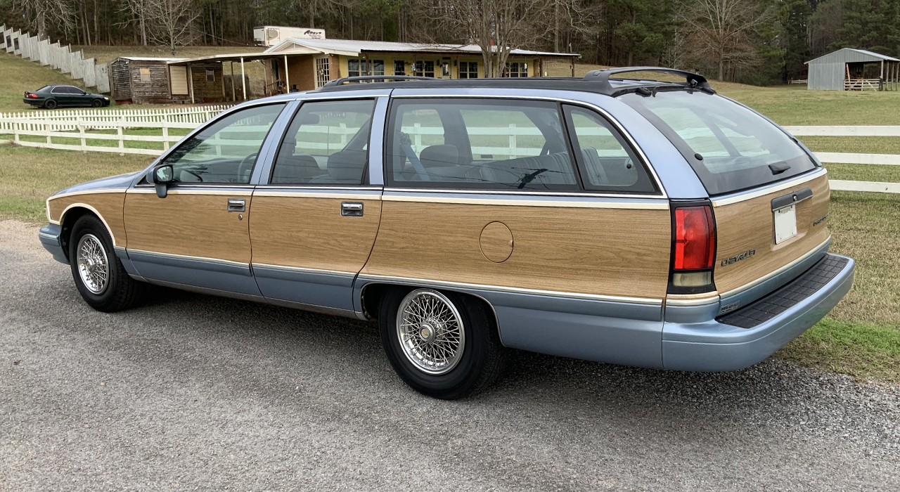 3rd Image of a 1993 CHEVROLET CAPRICE