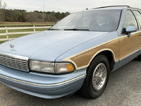 Image 2 of 11 of a 1993 CHEVROLET CAPRICE