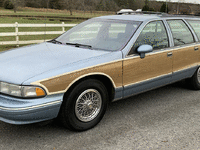 Image 3 of 11 of a 1993 CHEVROLET CAPRICE