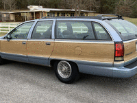 Image 4 of 11 of a 1993 CHEVROLET CAPRICE