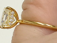 Image 9 of 12 of a N/A 18K GOLD DIAMOND
