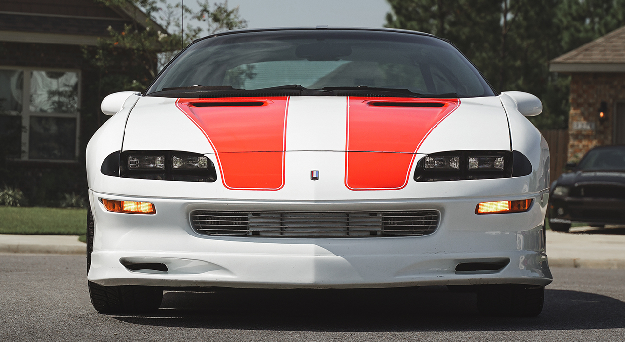 2nd Image of a 1997 CHEVROLET CAMARO Z28