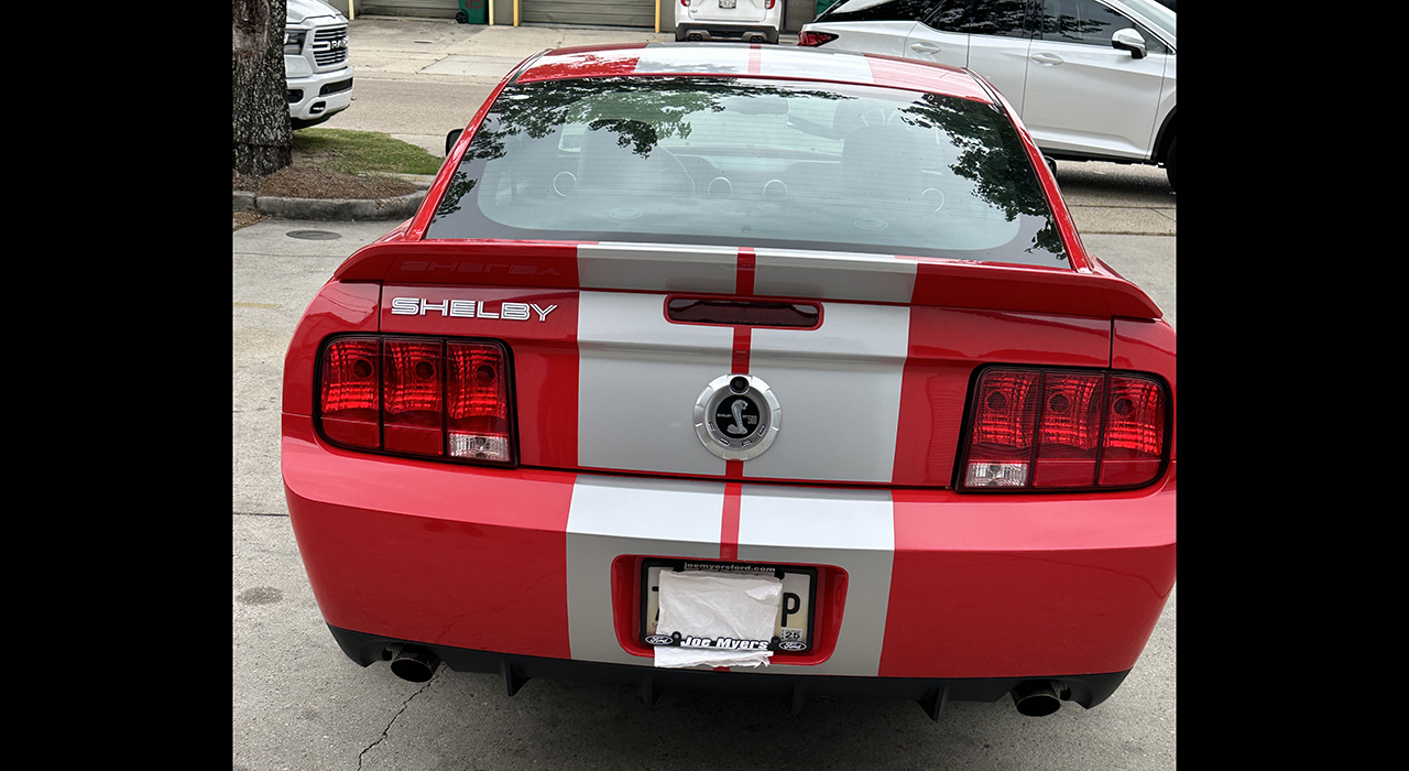 3rd Image of a 2007 FORD MUSTANG SHELBY GT500