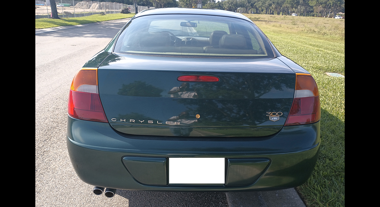4th Image of a 1999 CHRYSLER 300M