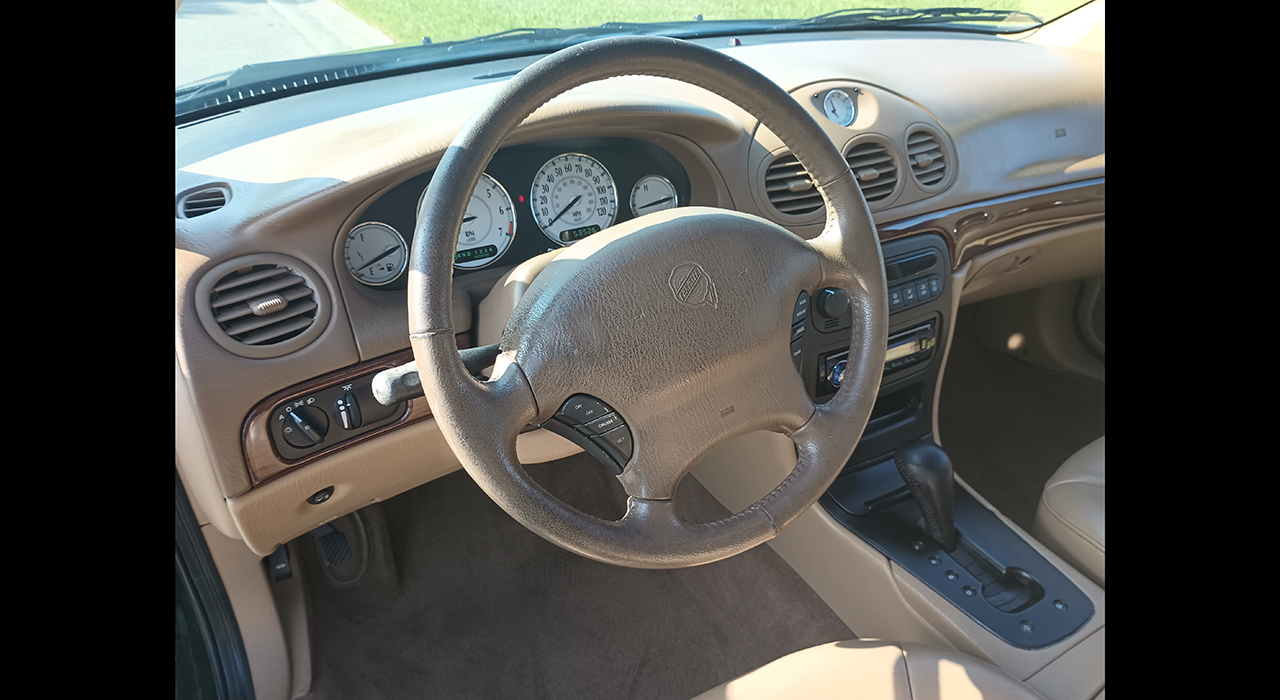 7th Image of a 1999 CHRYSLER 300M