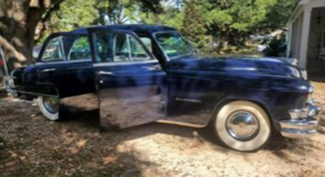 3rd Image of a 1952 CHRYSLER CROWN IMPERIAL