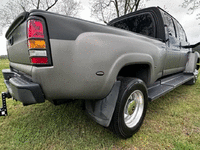 Image 4 of 10 of a 2006 CHEVROLET C4500 C