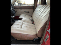 Image 10 of 16 of a 1985 TOYOTA PICKUP DELUXE