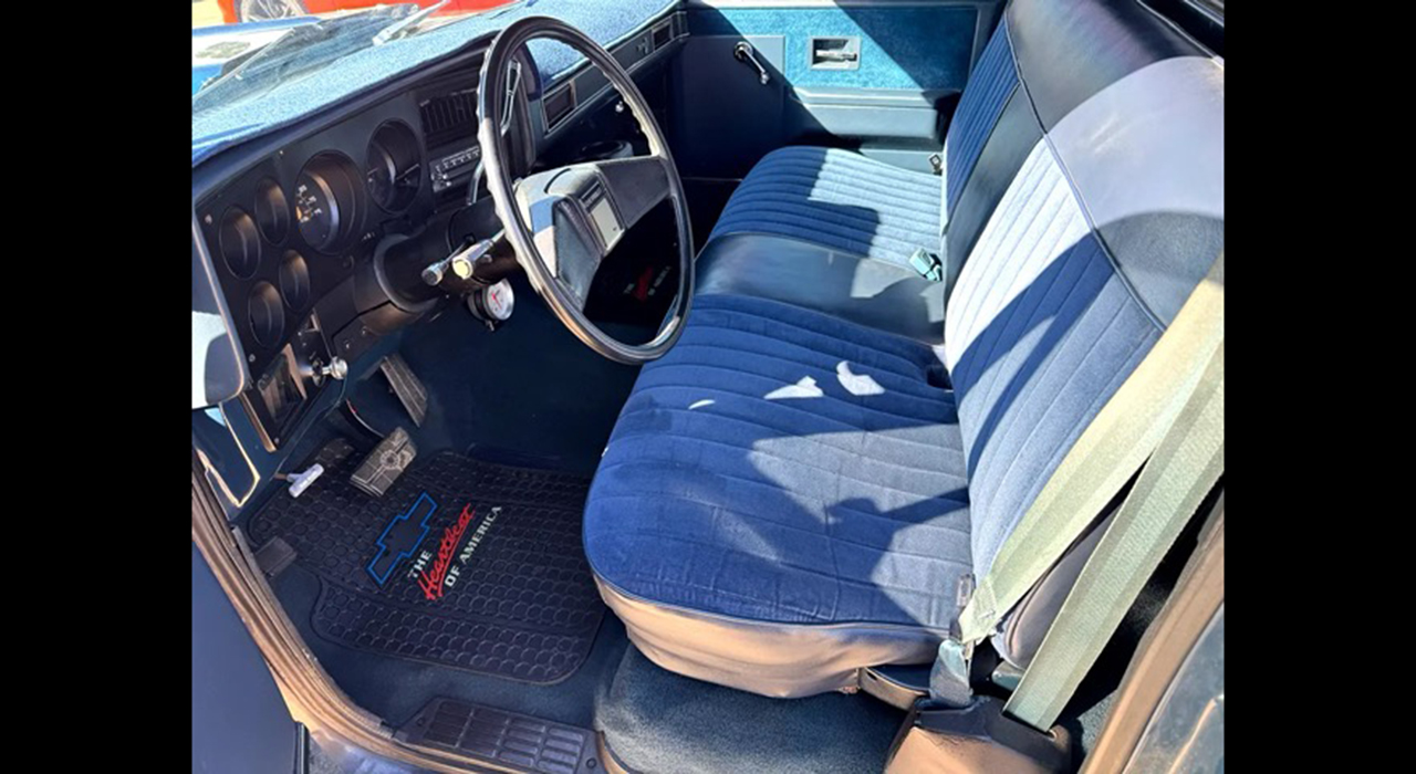 5th Image of a 1982 CHEVROLET SCOTTSDALE C10