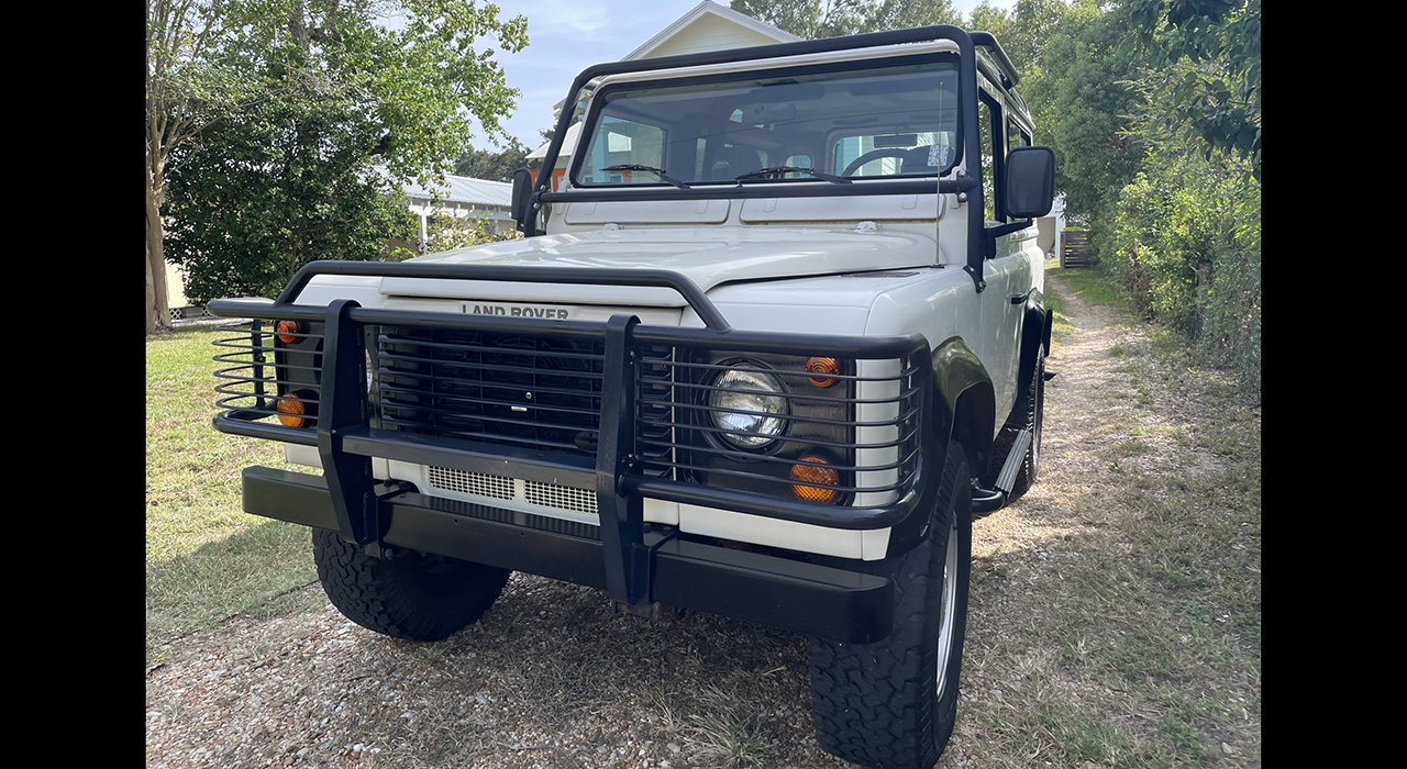 1st Image of a 1997 LAND ROVER DEFENDER 90