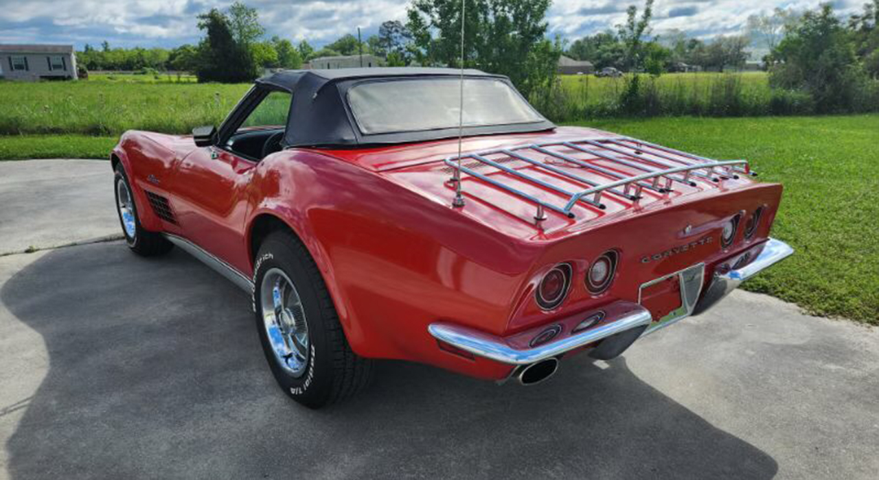 2nd Image of a 1972 CHEVROLET CORVETTE