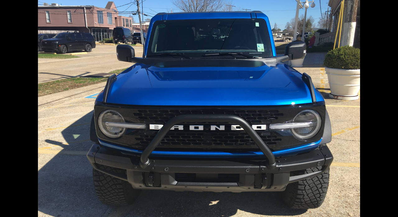 4th Image of a 2022 FORD BRONCO ADVANCED WILDTRAK