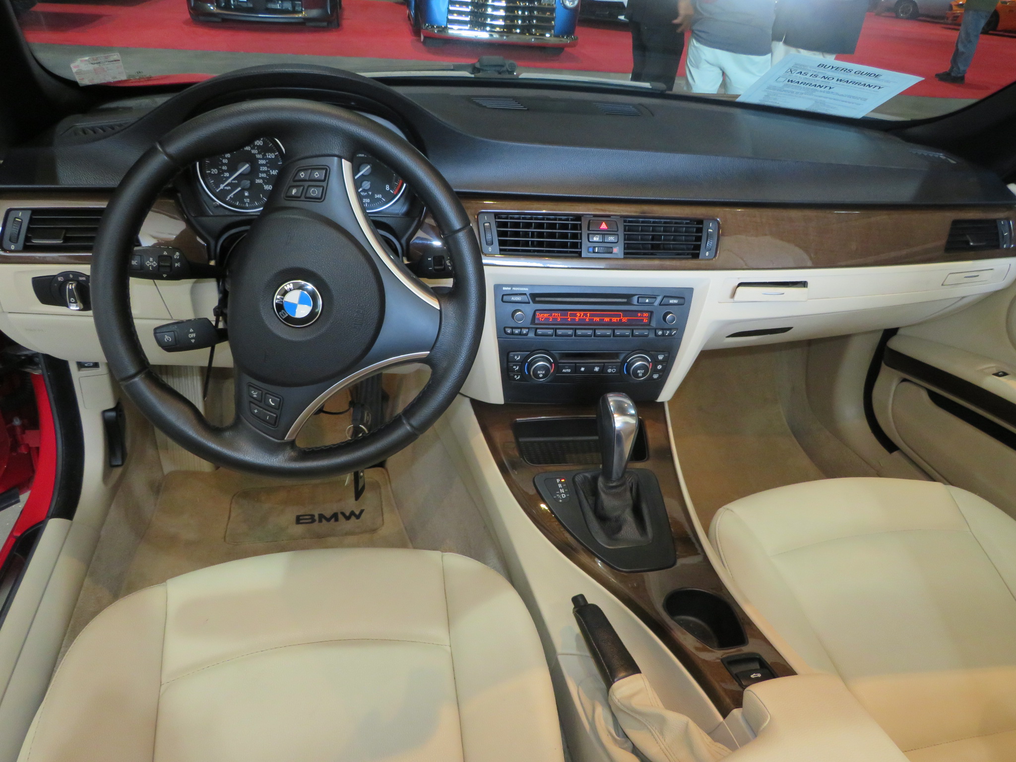 3rd Image of a 2009 BMW 3 SERIES 328I