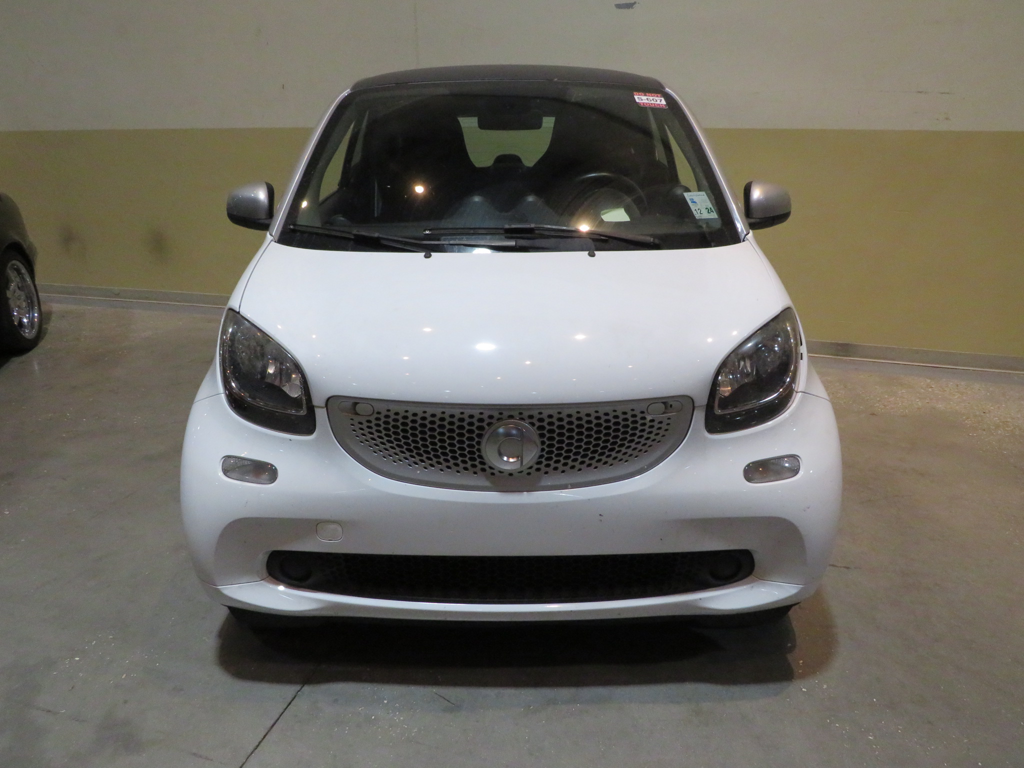 3rd Image of a 2016 SMART FOUR TWO PASSION
