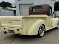 Image 3 of 17 of a 1942 CHEVROLET 3100
