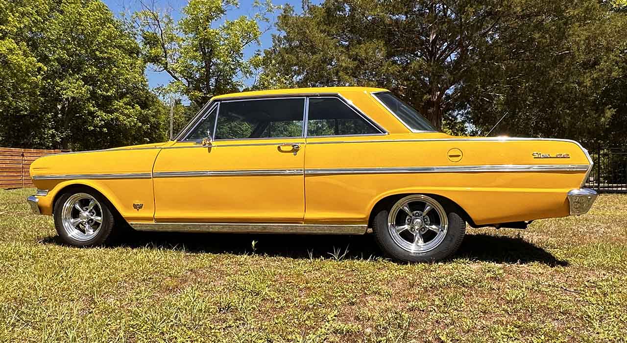2nd Image of a 1963 CHEVROLET NOVA SS