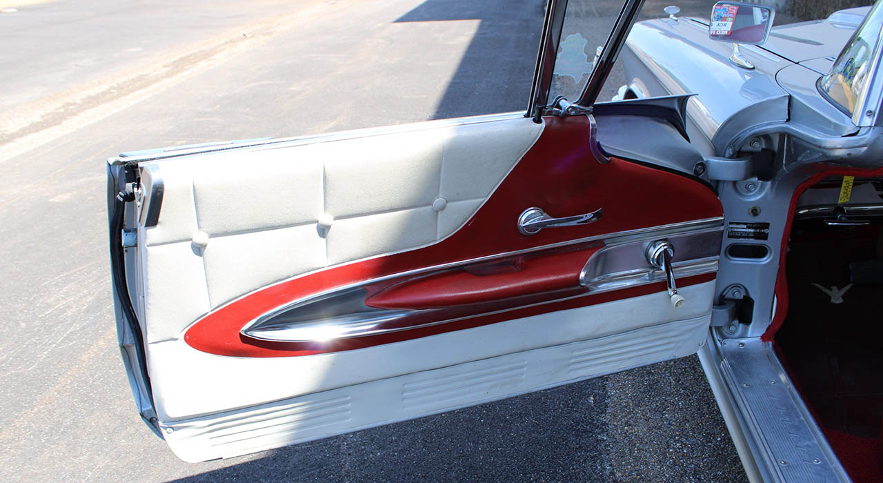6th Image of a 1960 FORD THUNDERBIRD
