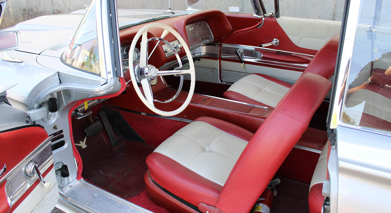 7th Image of a 1960 FORD THUNDERBIRD
