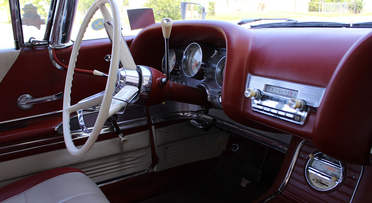 11th Image of a 1960 FORD THUNDERBIRD
