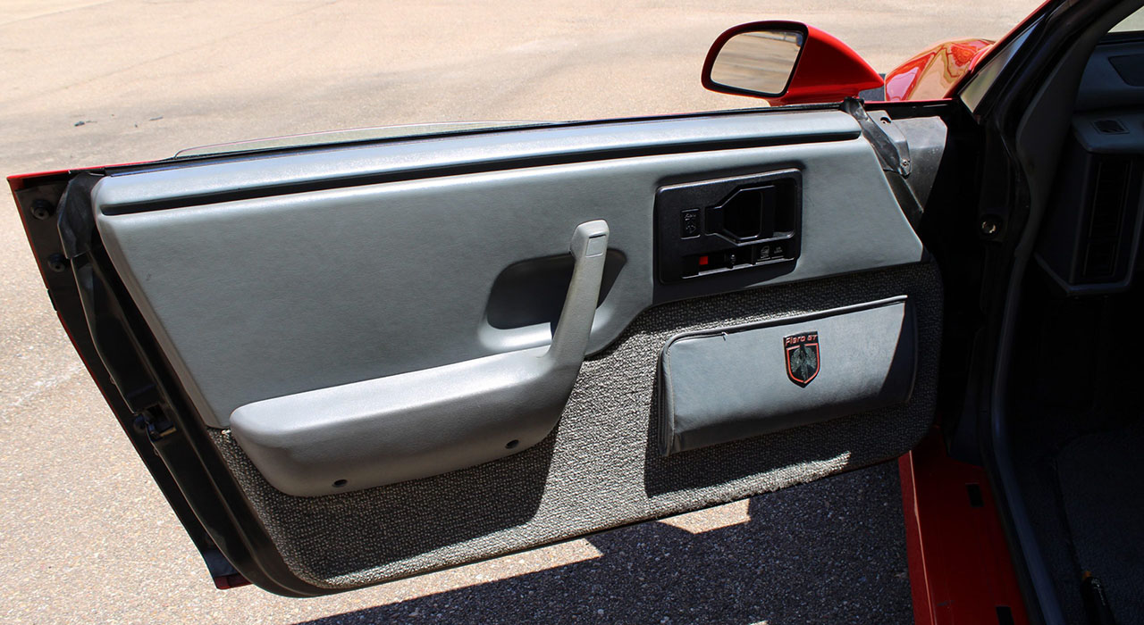 11th Image of a 1988 PONTIAC FIERO GT