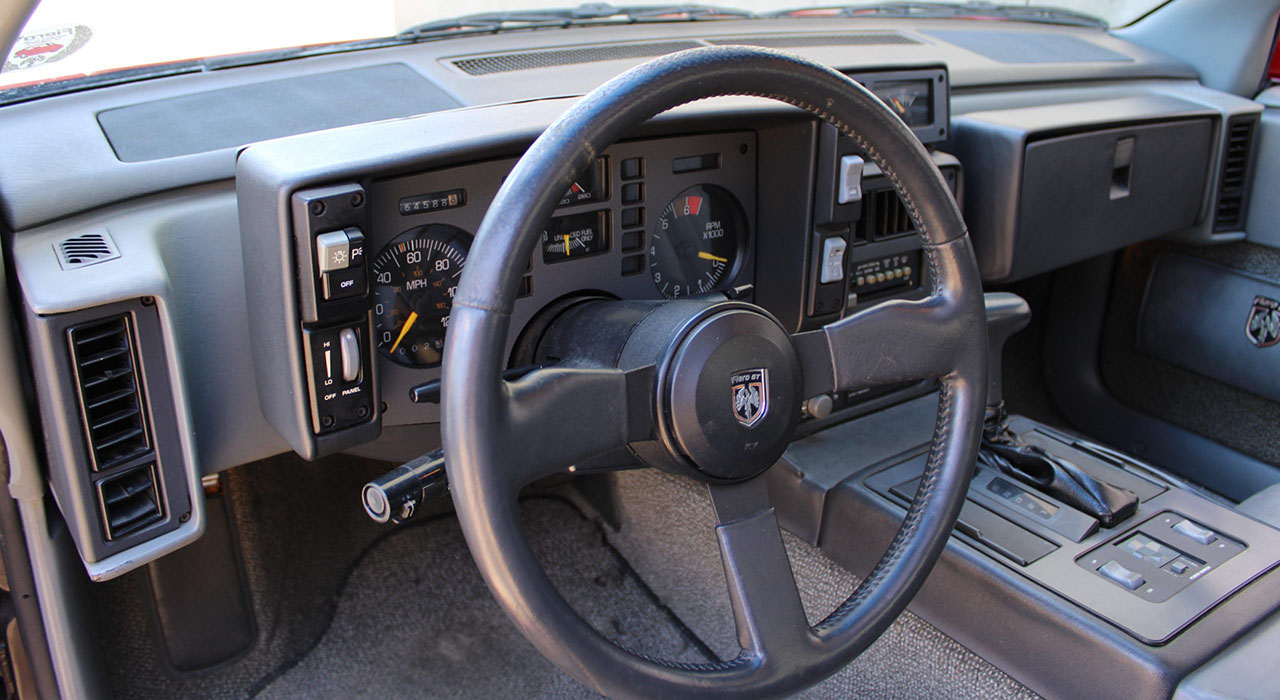 13th Image of a 1988 PONTIAC FIERO GT