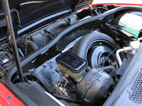Image 24 of 32 of a 1988 PONTIAC FIERO GT
