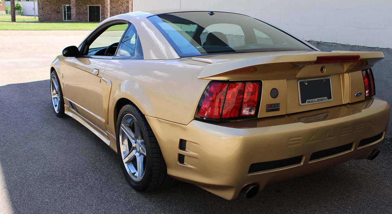 2nd Image of a 2000 FORD MUSTANG GT SALEEN