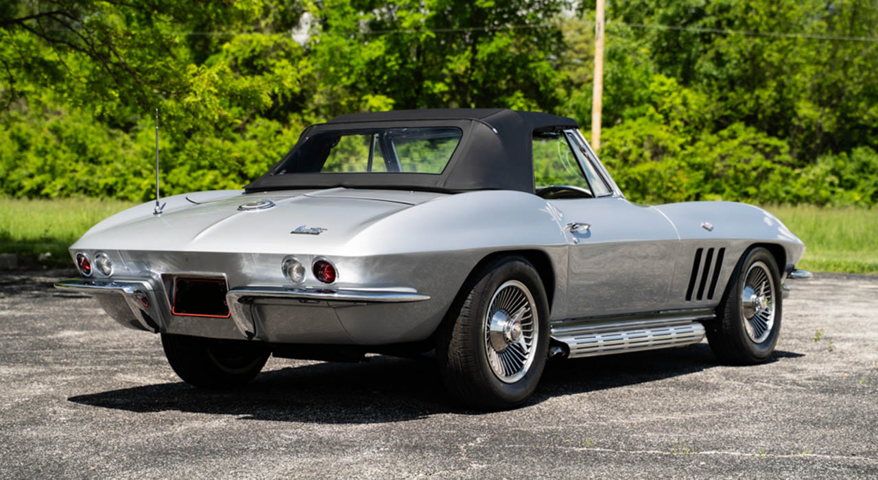 1st Image of a 1966 CHEVROLET CORVETTE