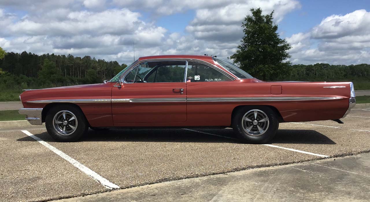 2nd Image of a 1961 PONTIAC BONNEVILLE