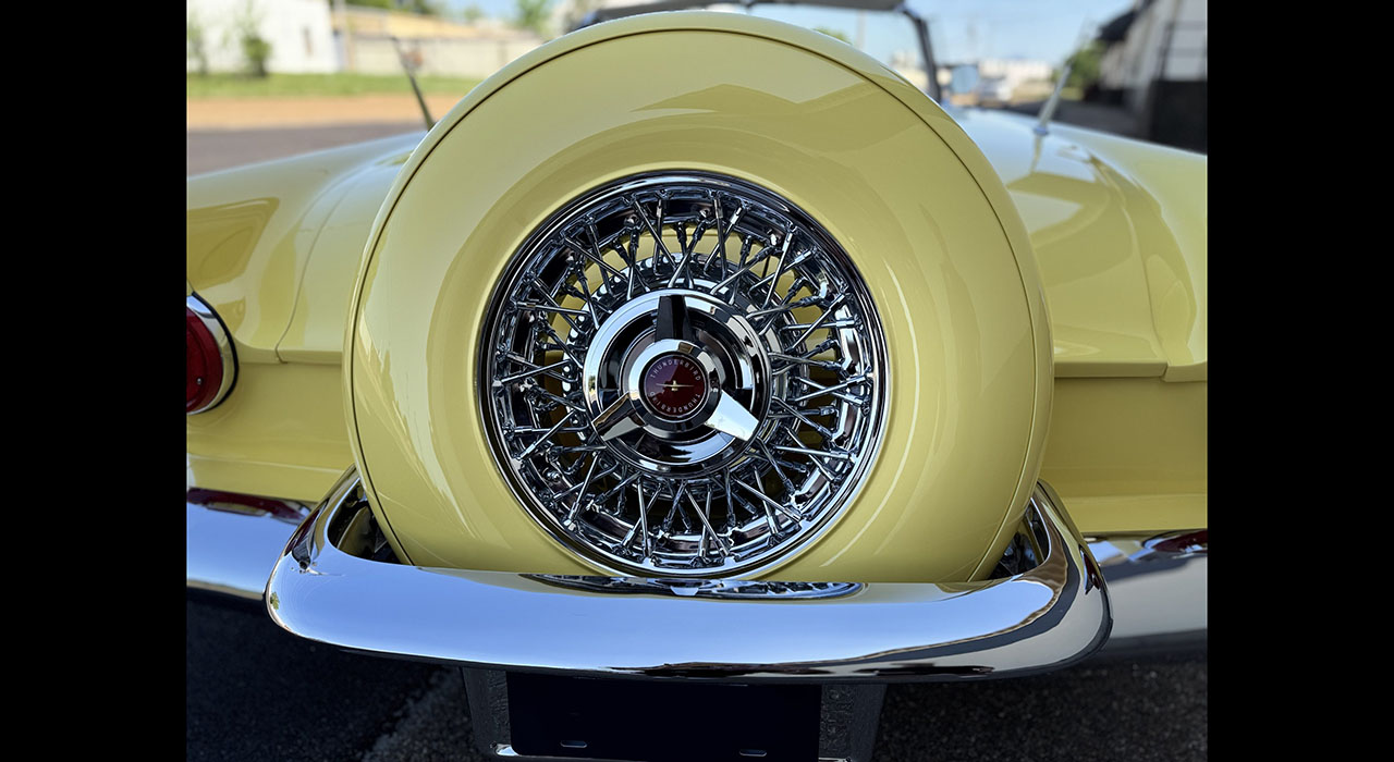 11th Image of a 1956 FORD THUNDERBIRD