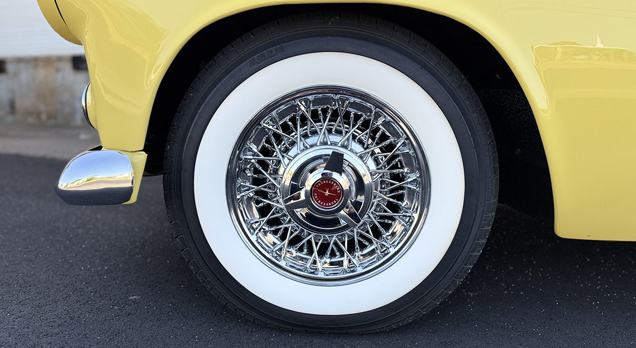 12th Image of a 1956 FORD THUNDERBIRD
