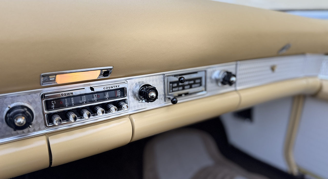 25th Image of a 1956 FORD THUNDERBIRD