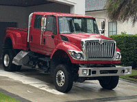 Image 2 of 10 of a 2016 INTERNATIONAL 7400
