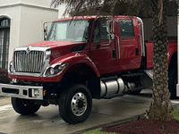 Image 3 of 10 of a 2016 INTERNATIONAL 7400
