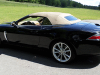 Image 4 of 22 of a 2007 JAGUAR XK