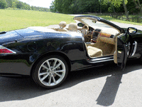 Image 10 of 22 of a 2007 JAGUAR XK