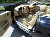 Image 12 of 22 of a 2007 JAGUAR XK